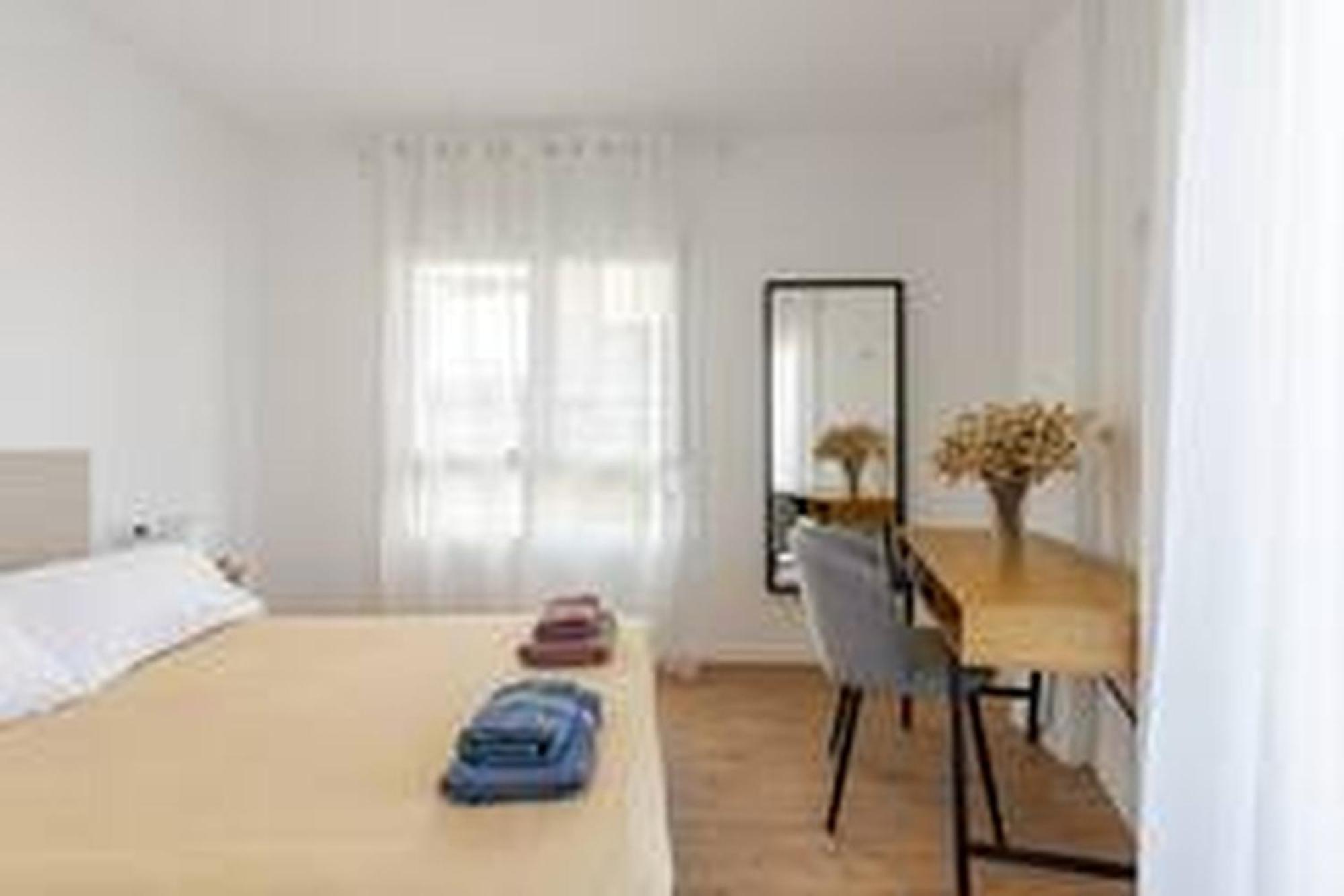 Apartamentos Nuevo Con Aire Y Wifi Агилас Экстерьер фото